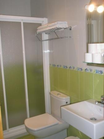 Hostal Malia Коніль-де-ла-Фронтера Екстер'єр фото