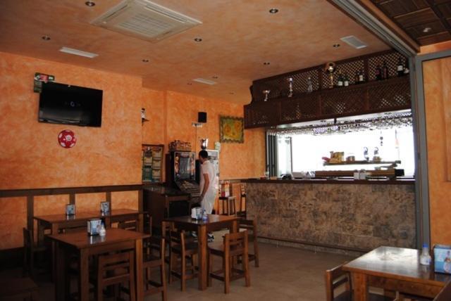 Hostal Malia Коніль-де-ла-Фронтера Екстер'єр фото